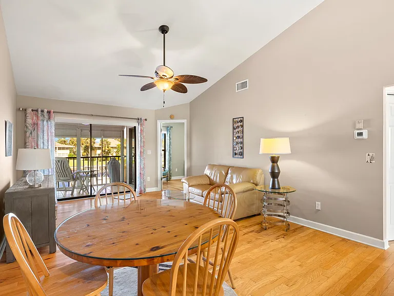 4616 SE 5th Pl #208 — Photo 8