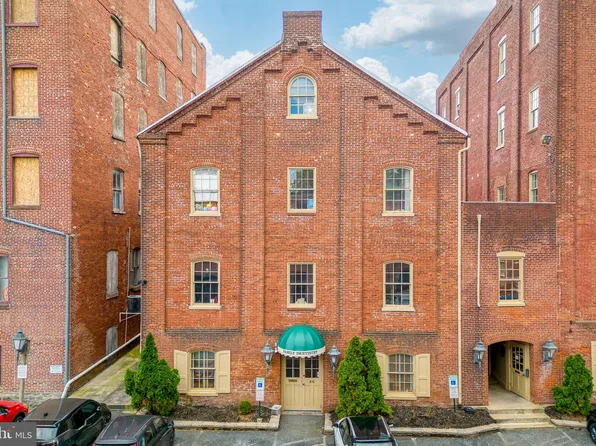 231 N Shippen St APT 134, Lancaster, PA 17602