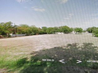 2001 Dalworth St, Grand Prairie, TX 75050