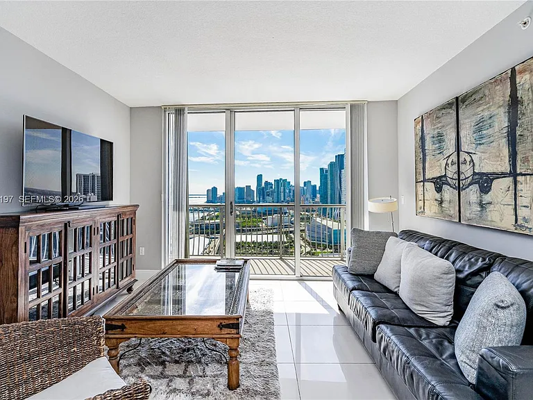 1750 N Bayshore Dr #3410 — Photo 13