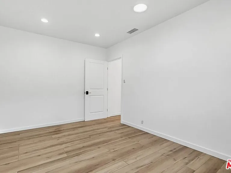2200 Easy Ave — Photo 30