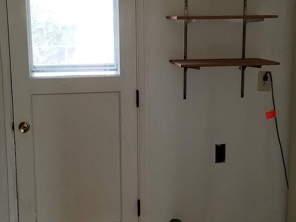 4th image of 534 W Pine Dr