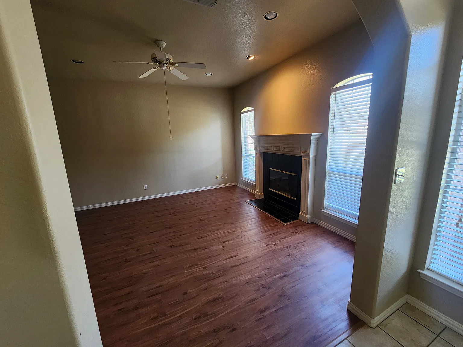 3 bed, 1702 sqft, $2,150 — Photo 4