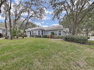 6015 Sandhill Ridge Dr, Lithia, FL 33547