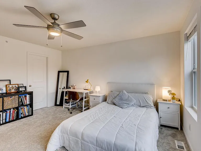 718 Maggie Way — Photo 15