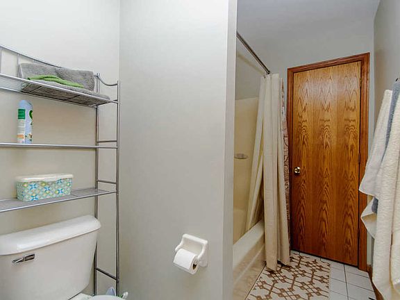 5th image of 11016 Deblin Ln