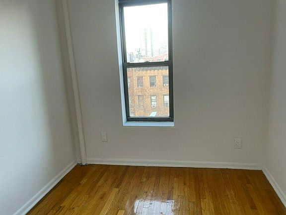 5th image of 232 E 116th St APT 19
