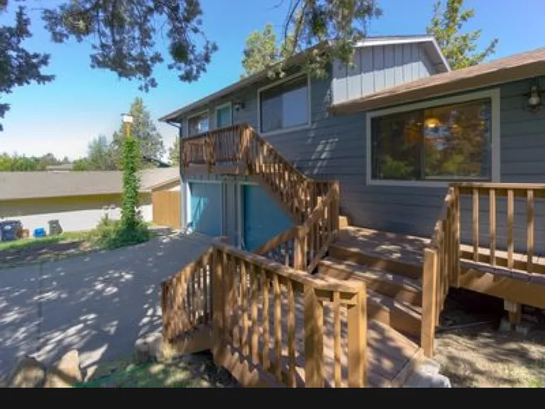 1901 NE Wichita Way — Photo 17