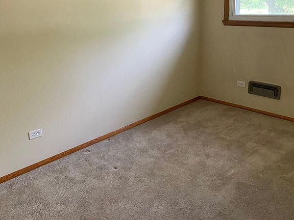 2nd image of 138 Indianwood Dr