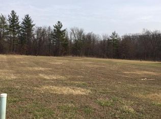 36 Emerald Ln, New Oxford, PA 17350