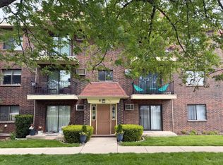 942 N Rohlwing Rd APT Gf, Addison, IL 60101