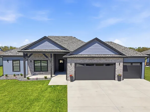 14596 Mettler Dr, Hallsville, MO 65255