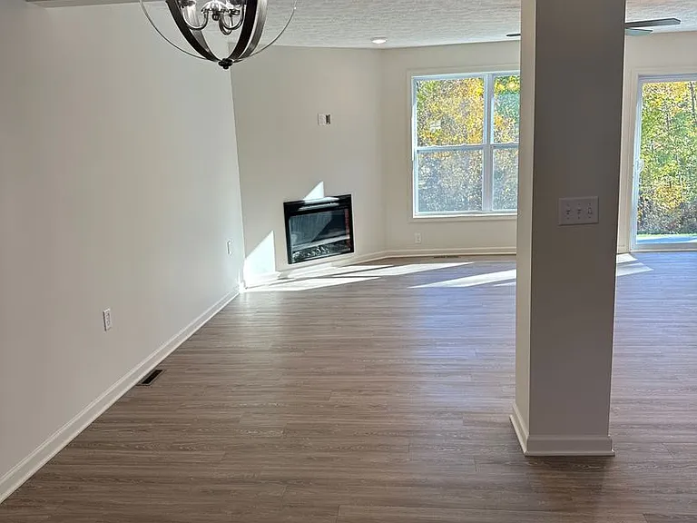 1515 Red Fern Dr — Photo 1