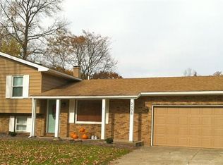 2306 Oak Trace St, Youngstown, OH