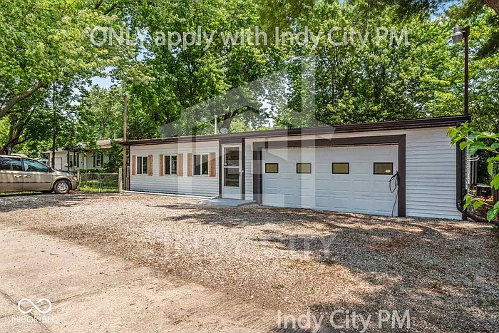 3 bed, 1.0 bath, 1772 sqft, $2,265 — Photo 3