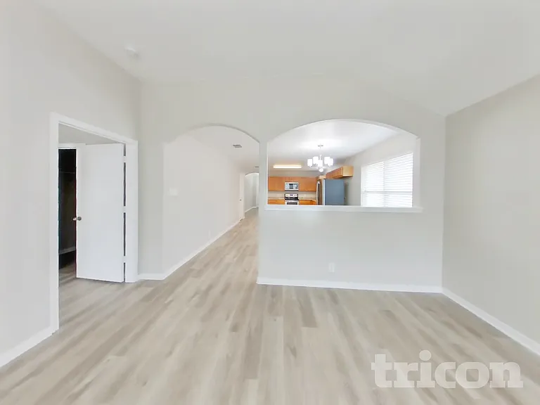 1714 Coxwold Ct — Photo 5
