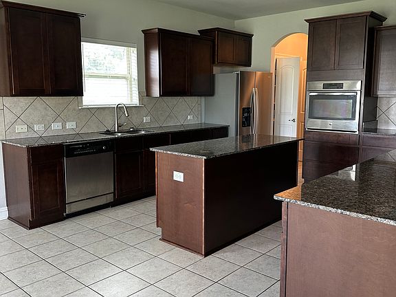 2nd image of 17570 Feather Ridge Dr