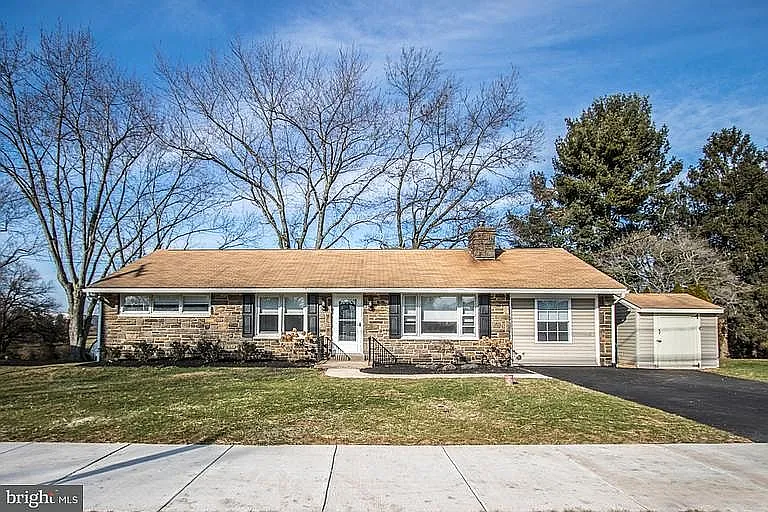 550 Forty Foot Rd