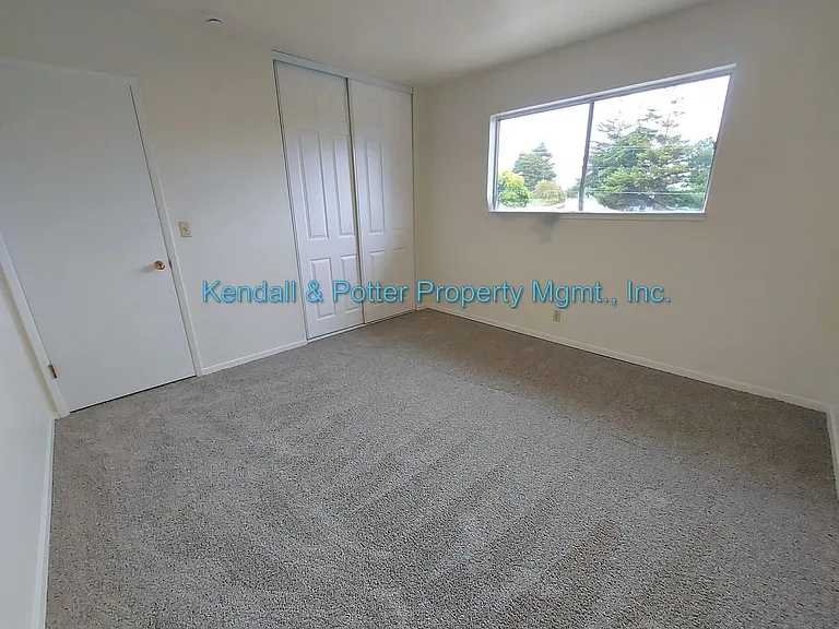 218 Alhambra Ave — Photo 21