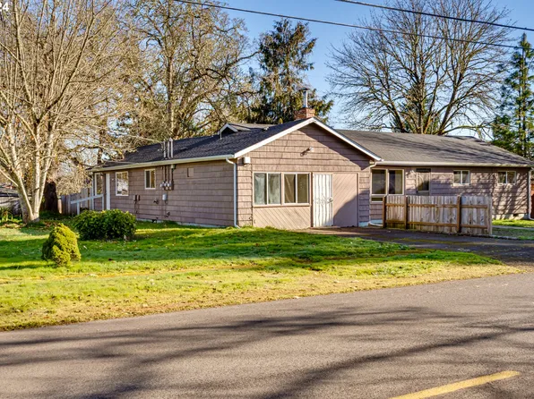24983 McCutcheon Ave, Veneta, OR 97487