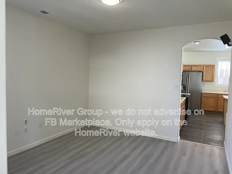 1100 Diamondback Dr NE — Photo 7