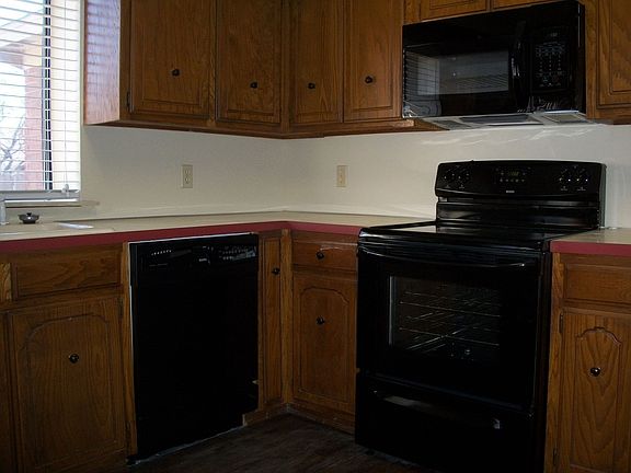 New oven, range, micorwave, and vent