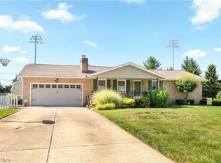 2032 Walsh St, Louisville, OH 44641