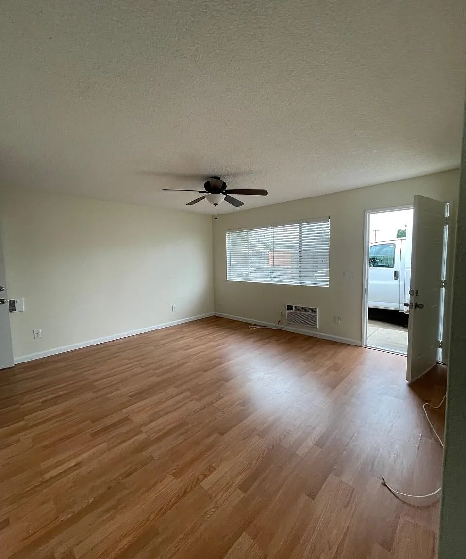 2 bed, $2,300 — Photo 2