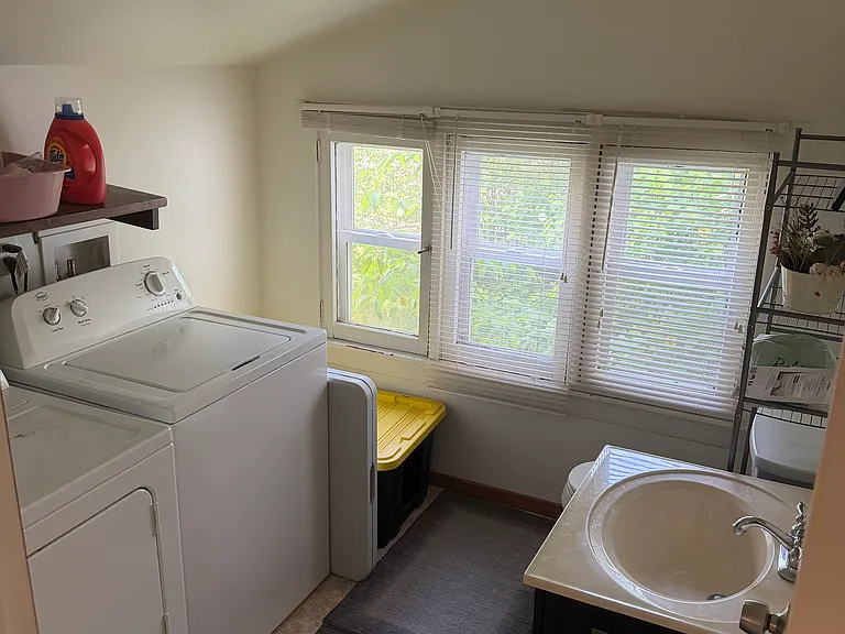 816 California St NW — Photo 10