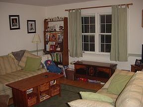 3rd image of 137 W Charles St