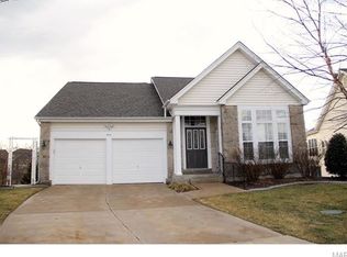 910 Ridgepointe Place Cir, Lake St Louis, MO 63367