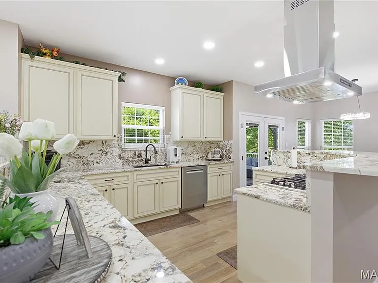307 Calliope Pl — Photo 16