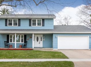 110 31st St SW, Cedar Rapids, IA 52404