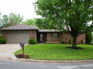 903 Huckleberry Ct, Nixa, MO 65714