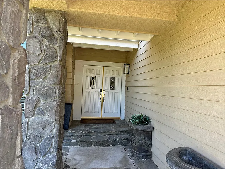 1700 Bronzewood Ct — Photo 4