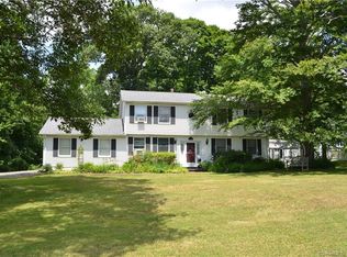 4 Spruce Brook Rd, Seymour, CT 06483
