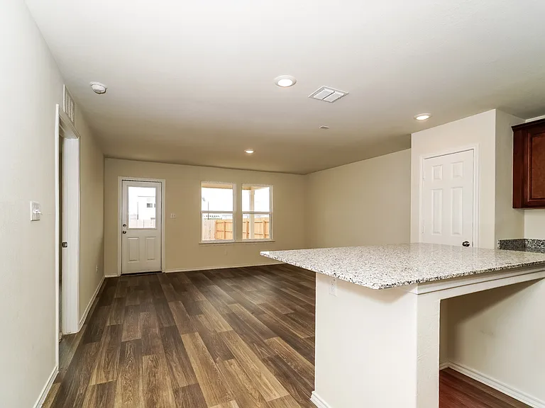 819 Retama Pass — Photo 6