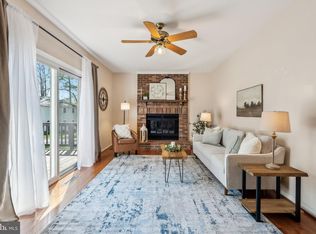 8312 Timber Brook Ln, Springfield, VA 22153