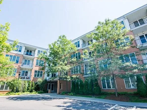 370225 Farrell St, South Burlington, VT 05403