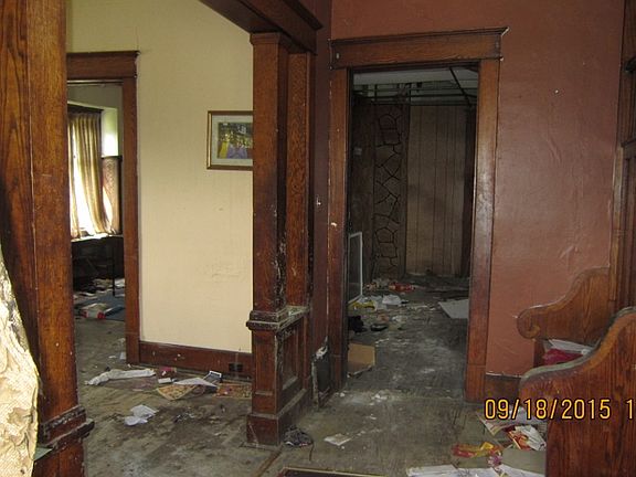 5th image of 348 Cohasset Dr W