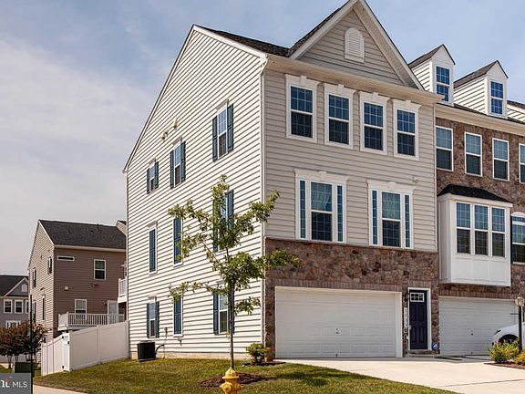4th image of 1733 Rockledge Ter