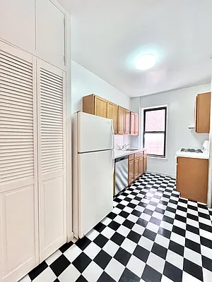 Rented by Kamgirsons & Company, Inc. | media 10