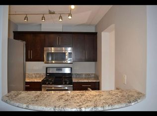 300 W Fullerton Ave APT 208, Addison, IL 60101