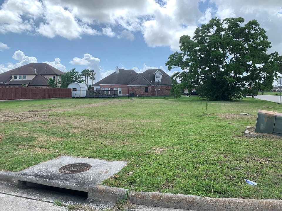 1st image of 7002 Kelliwood Dr