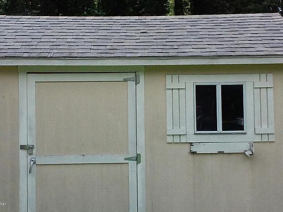 3rd image of 4300 Buxton Dr