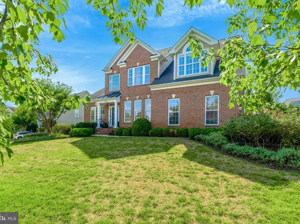 22181 Windy Pine Ct, Ashburn, VA 20148