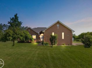 21579 34 Mile Rd, Armada, MI 48005