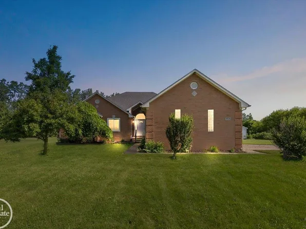 21579 34 Mile Rd, Armada, MI 48005