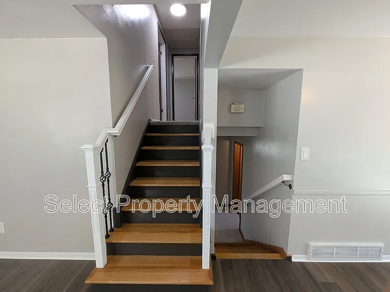 4920 Desoto Dr — Photo 15