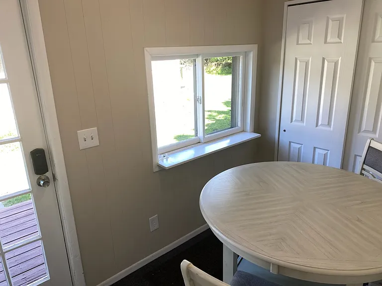 9100 Main St #4 — Photo 9